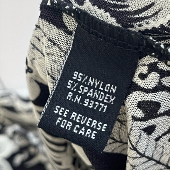 Kaktus Boho Floral Artsy Mesh Asymmetrical Tunic Top - Picture 8 of 10